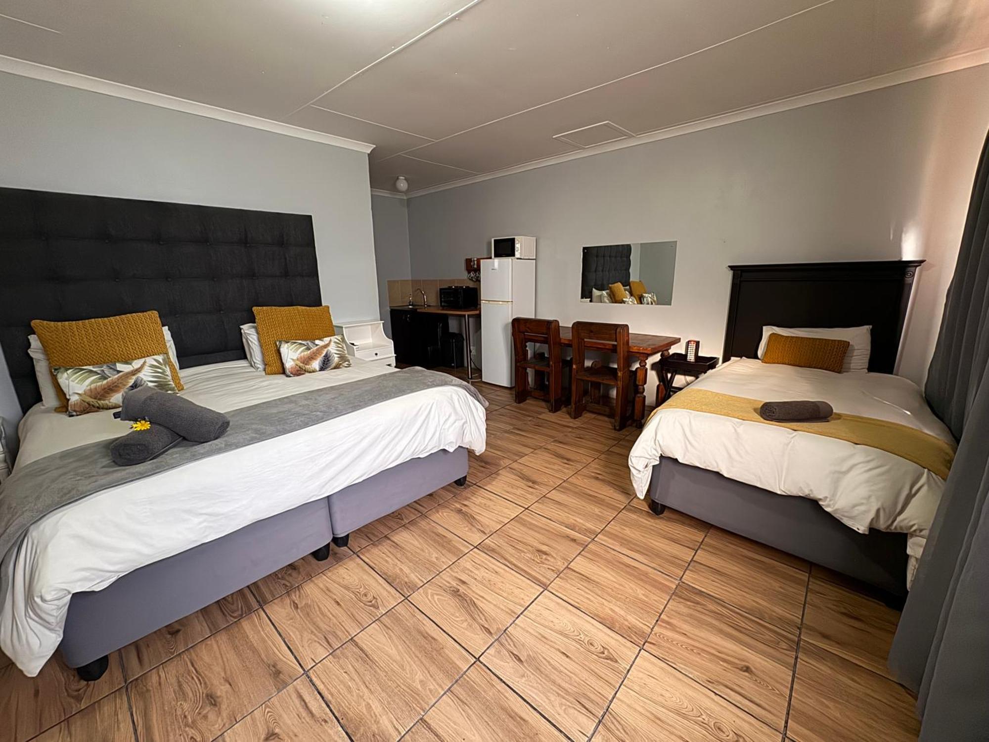 The Palms Venue & Accommodation Cradock Exterior photo